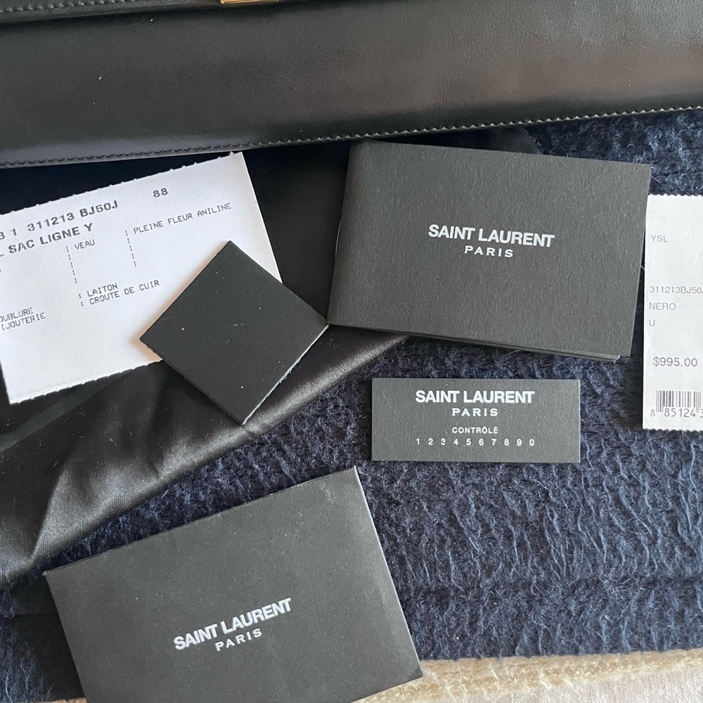 Black Y-Accented YSL Clutch - Picture 16 of 17